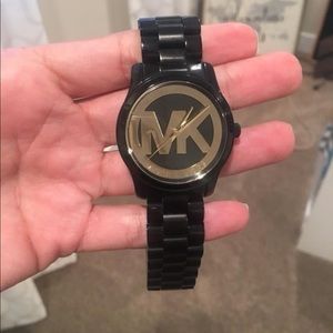Michael Kors Black/gold watch